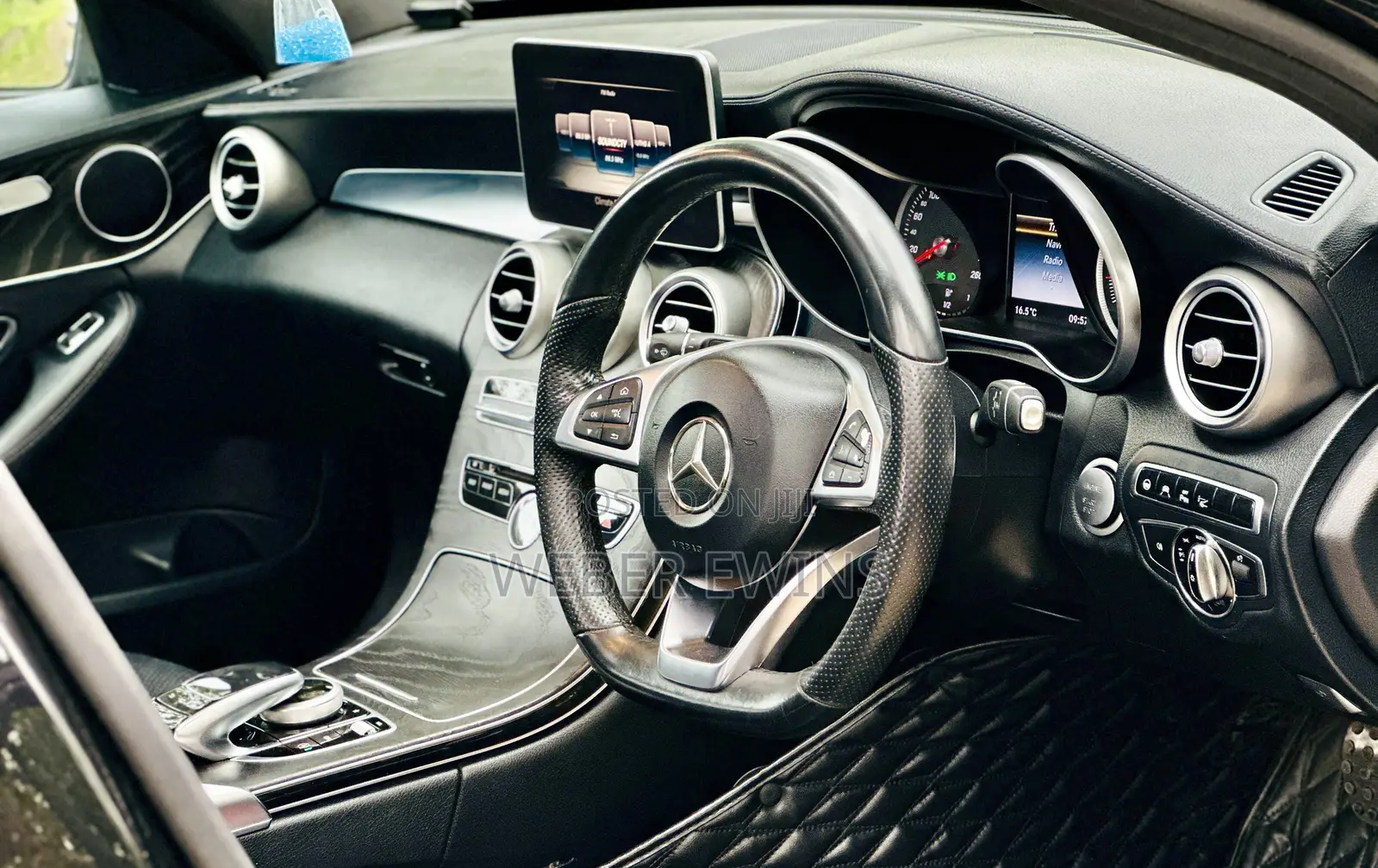 Mercedes-Benz C200 2015 Black