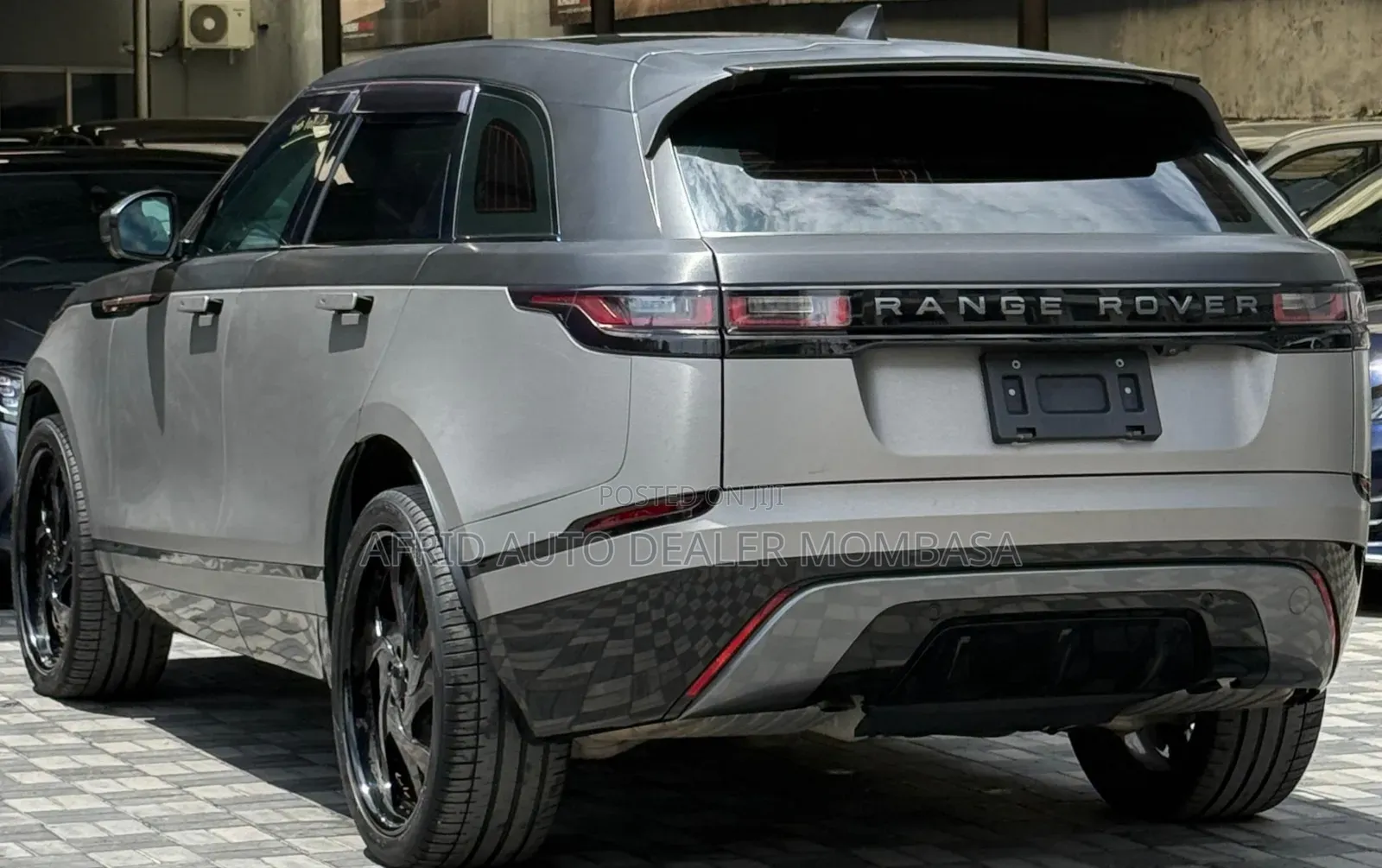Land Rover Range Rover Velar 2018 Gold