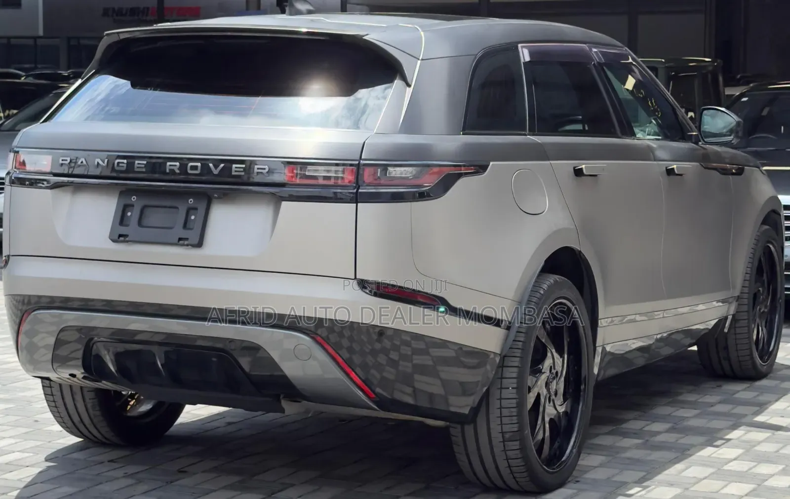 Land Rover Range Rover Velar 2018 Gold