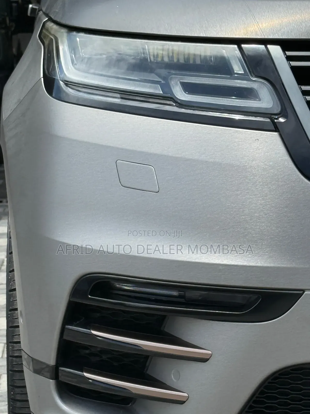 Land Rover Range Rover Velar 2018 Gold