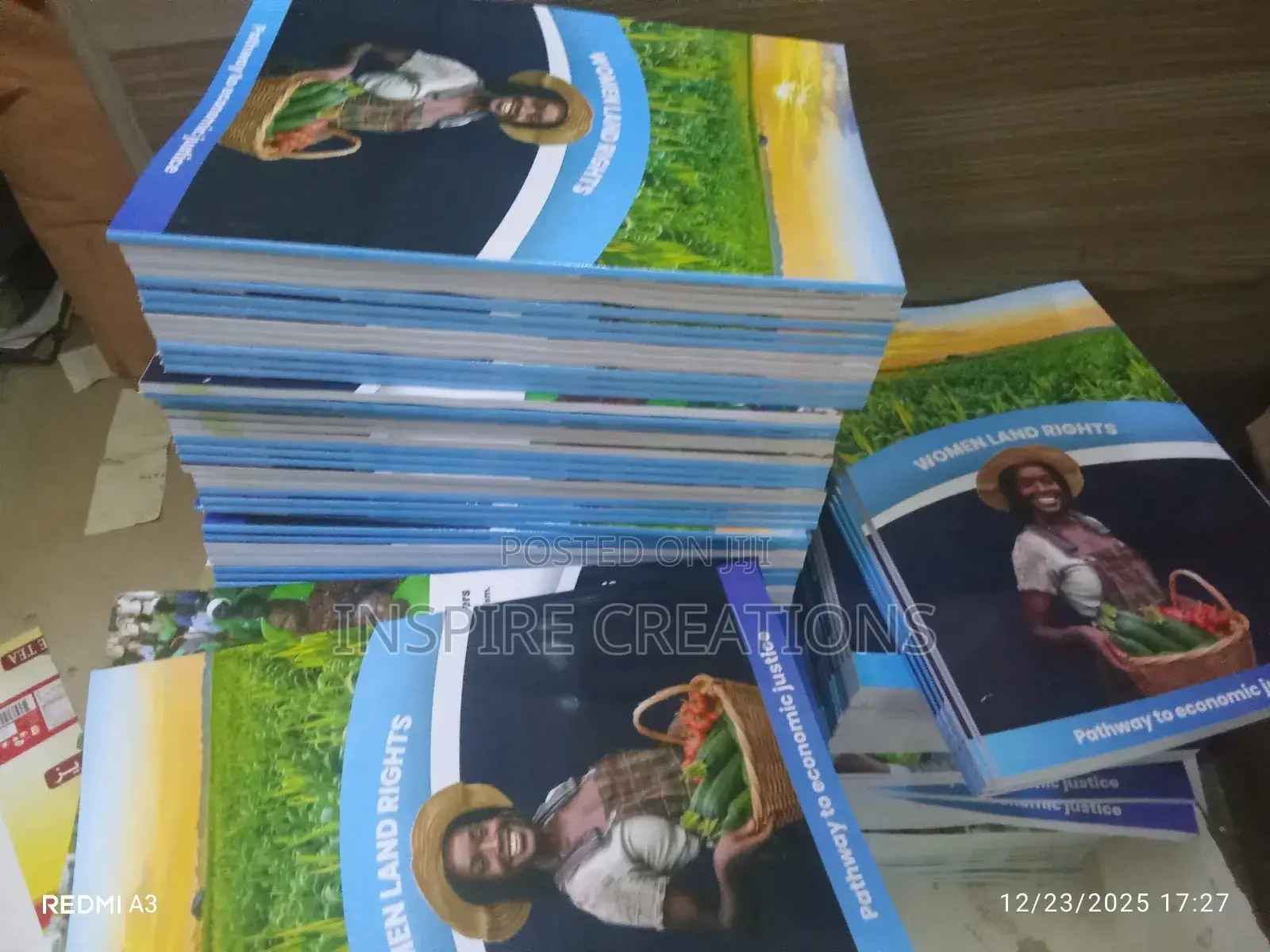Bulk Colored Books Printing 
