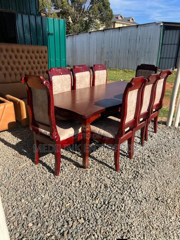 8-Seater Customized Mahogany 8-Seater Dinning Table Set