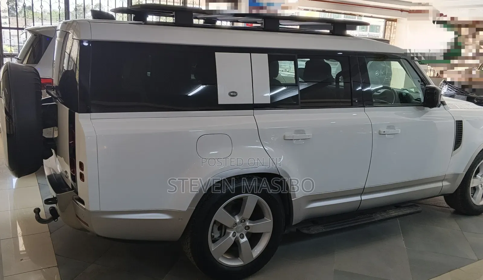 Land Rover Defender 2023 White