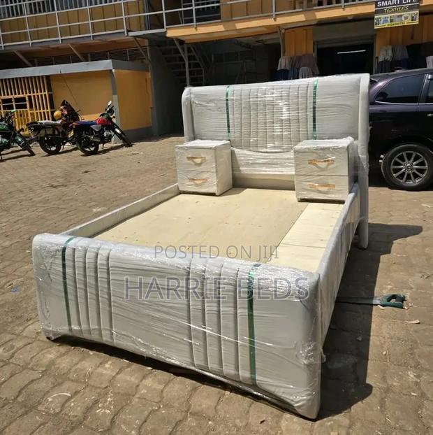 Modern Cheaster Bed 5 by 6 With Gold Details + 2 Side Bed Drawers