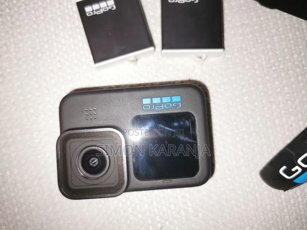 Go Pro Hero 11 Black + Stand + Led Light - thumbnail 7