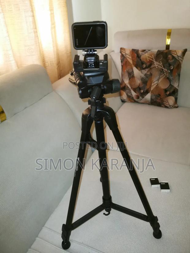 Go Pro Hero 11 Black + Stand + Led Light - thumbnail 8