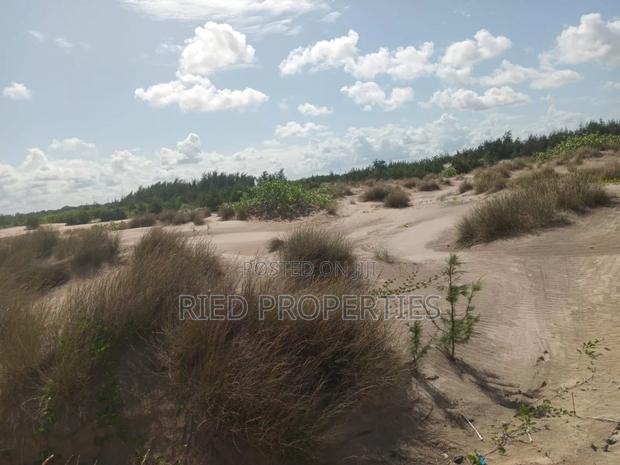 1 Acre Beach Plot in Malindi, Kiifi for Sale - thumbnail 3