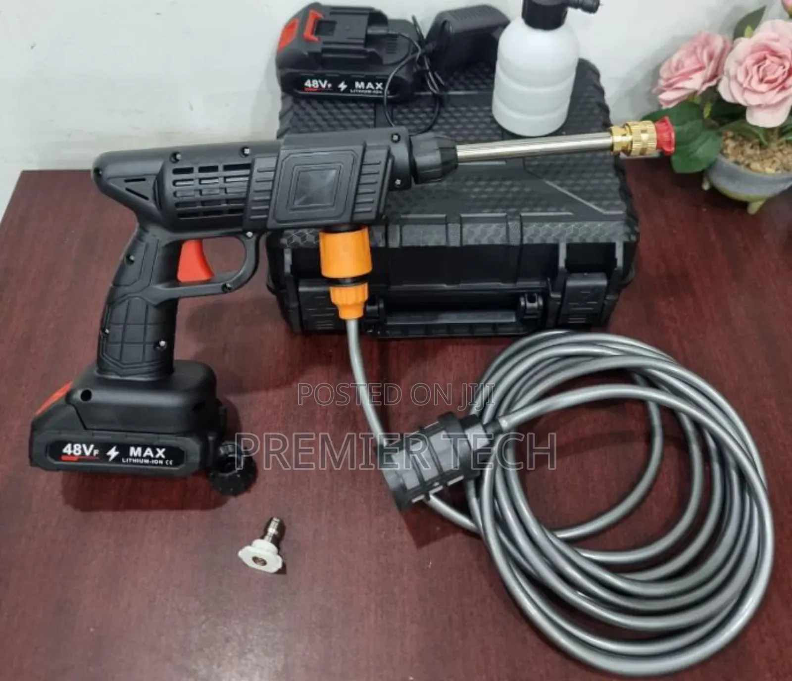 Portable High Power 2 Nozzle Cordless Car Wash Machine