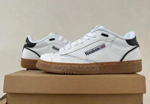 Reebok Sneakers