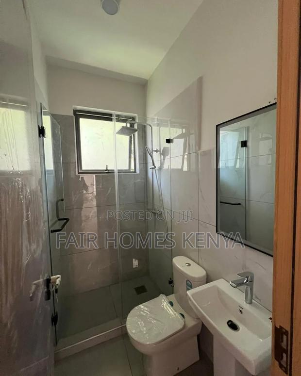 6bdrm Townhouse/Terrace in Lavington Green for sale - thumbnail 6