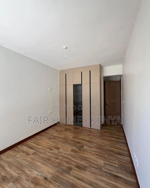 6bdrm Townhouse/Terrace in Lavington Green for sale - thumbnail 8