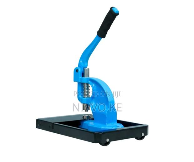 Manual Eyelet Machine - thumbnail 4