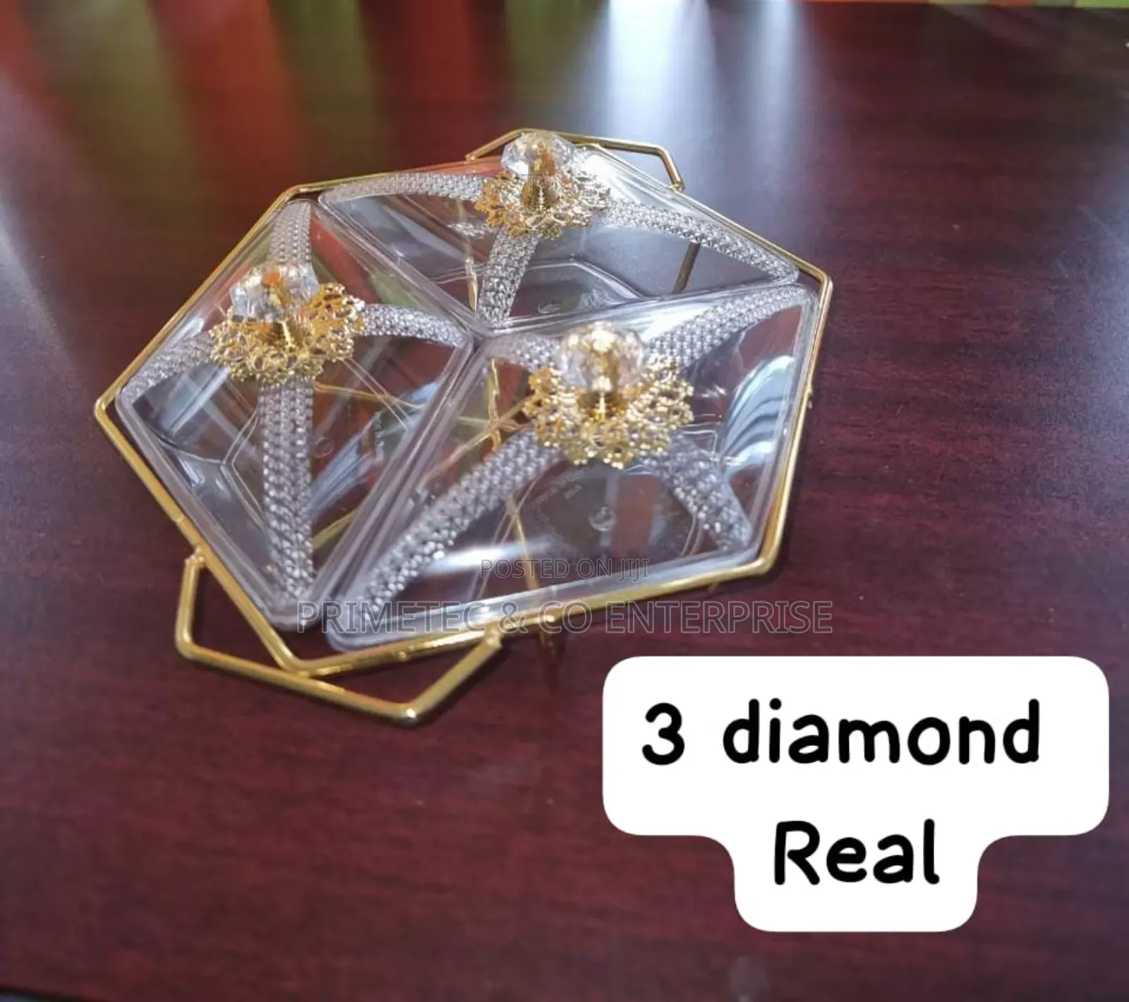Diamond Shaped Acrylic Dish on Metallic Golden Frame Nut