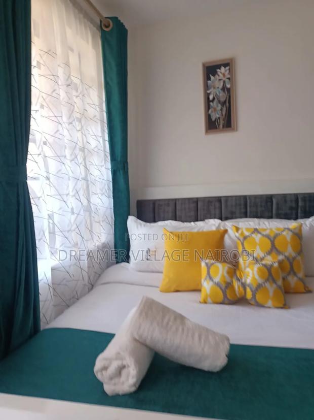 Spacious Studio Apartment in Waiyaki Way. Gym/Swimming Pool/Mall.