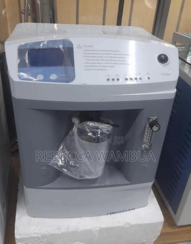 Oxygen Concentrator - thumbnail 3