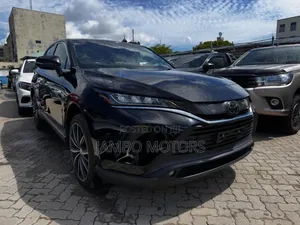 Toyota Harrier 2.0 2021 White