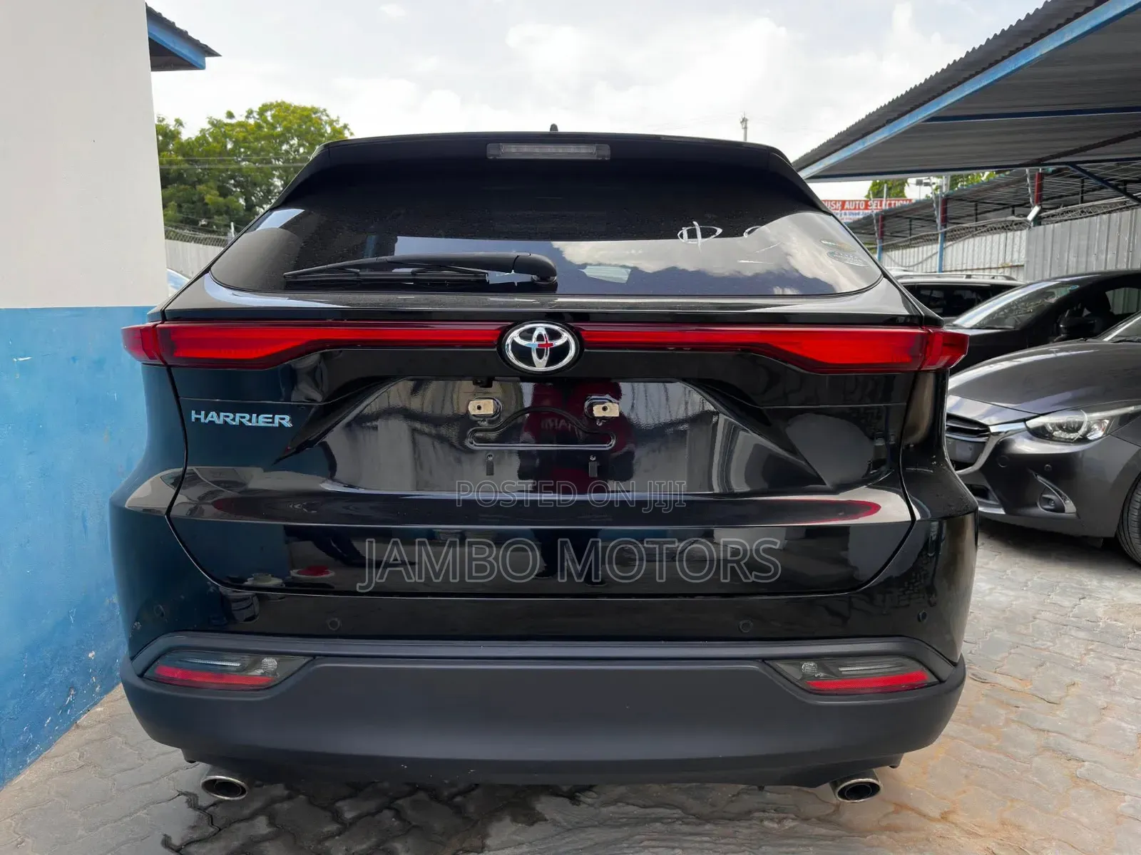 Toyota Harrier 2.0 2021 White