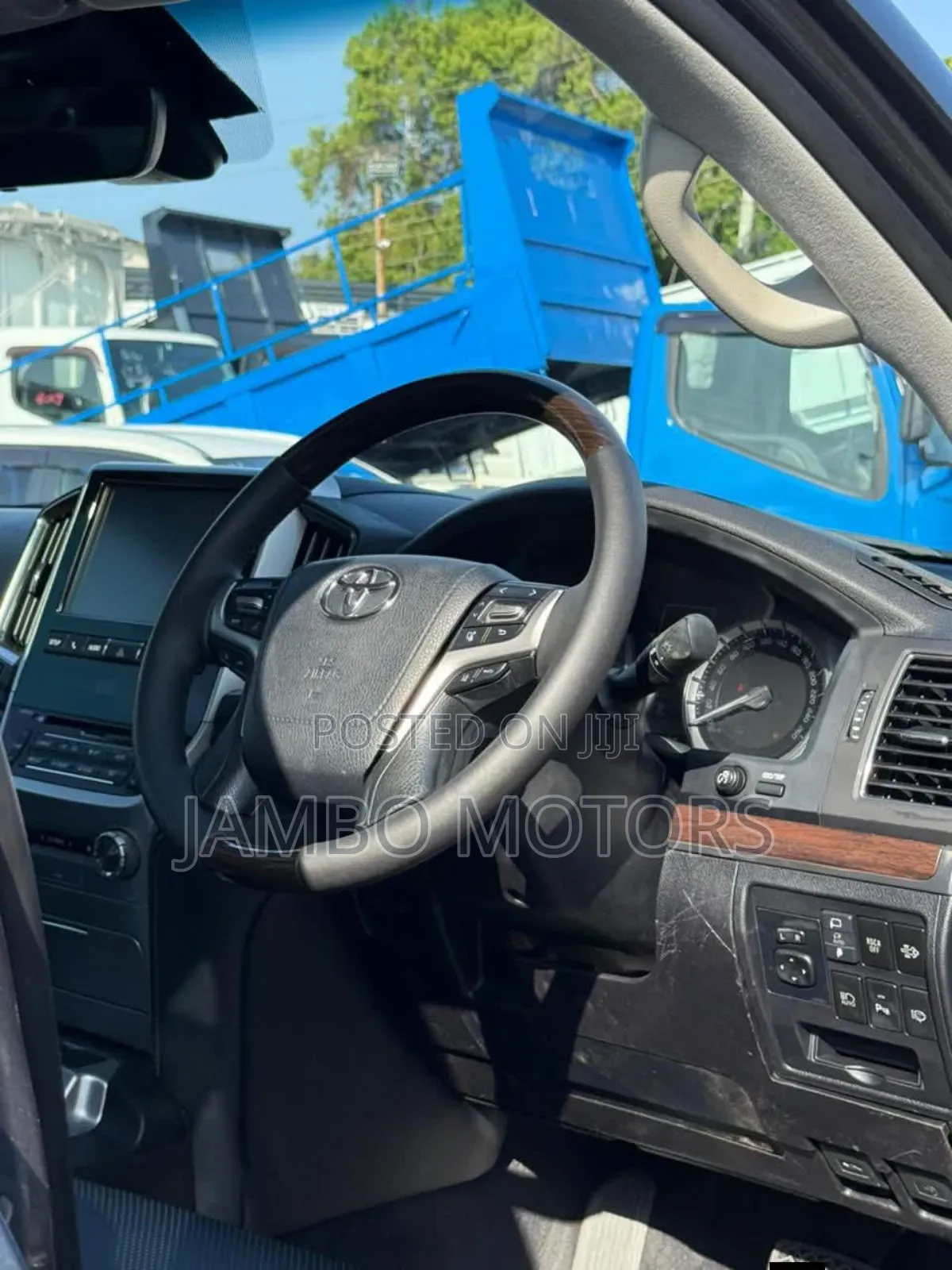 Toyota Land Cruiser 4.5 V8 TD 2019 Gray