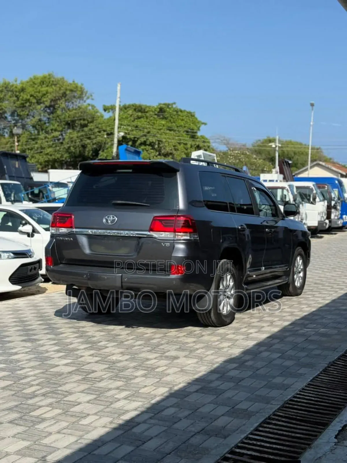 Toyota Land Cruiser 4.5 V8 TD 2019 Gray