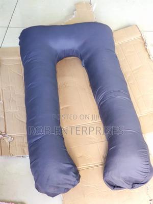 U - Shaped Pregnancy Pillow - main view