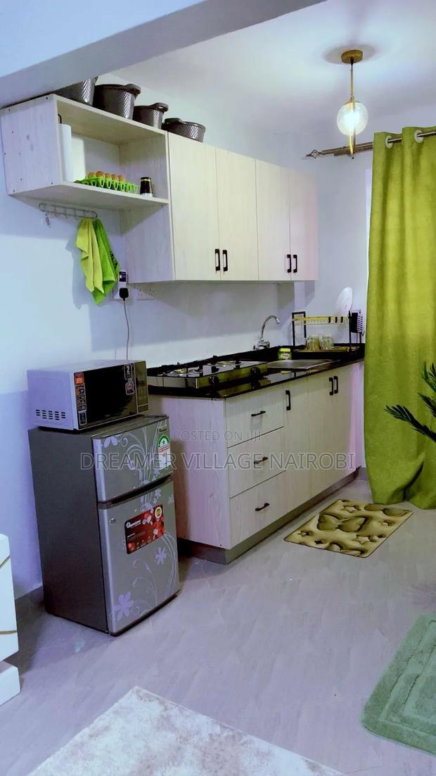 Furnished Studio Near the Highway - thumbnail 6