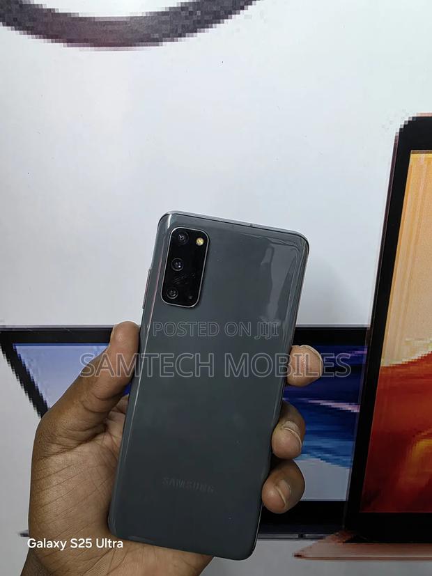 Samsung Galaxy S20 128 GB Gray - main view