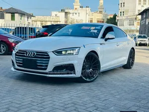 Audi A5 2.0T Premium AWD quattro Coupe 2019 White