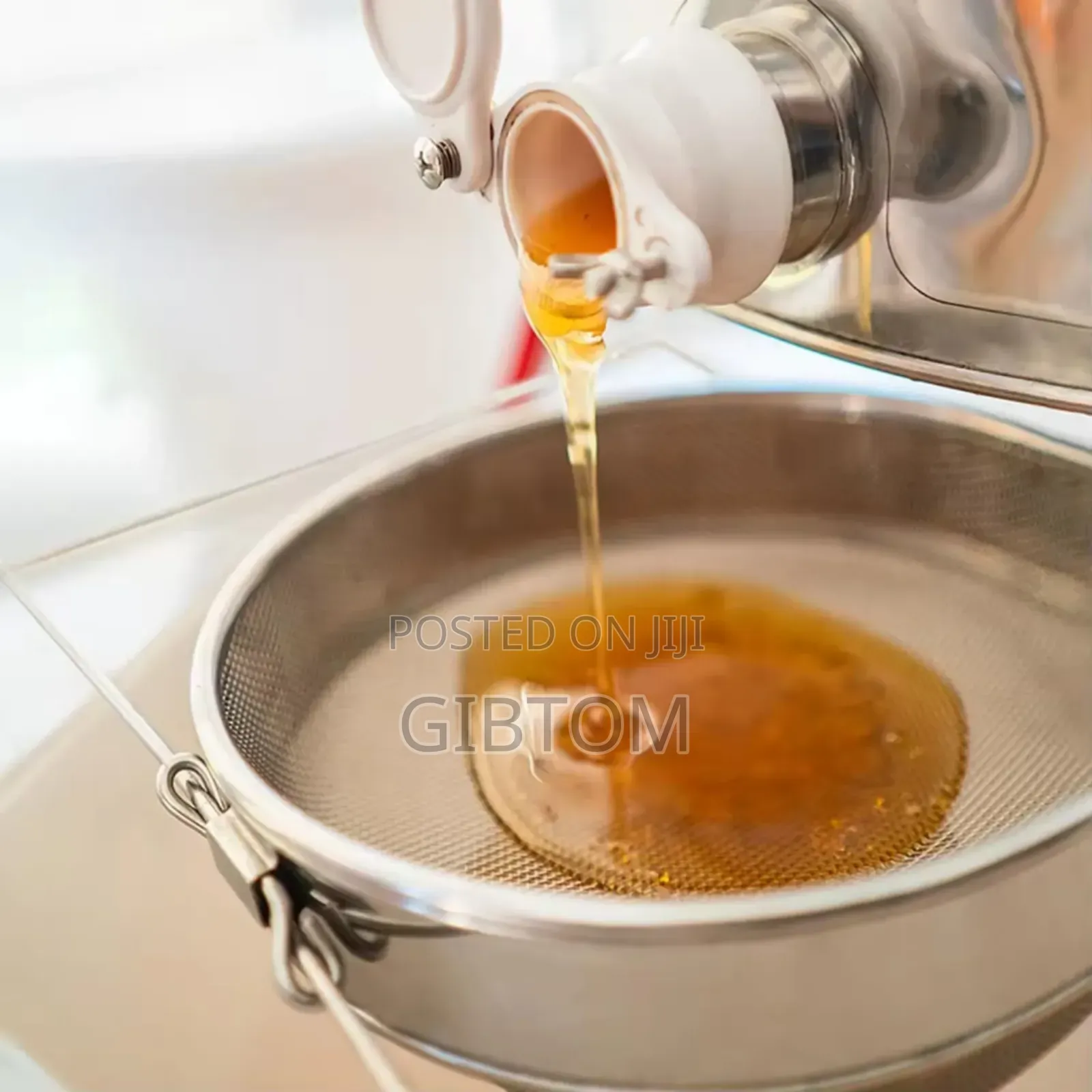 Honey Sieve Restrainer