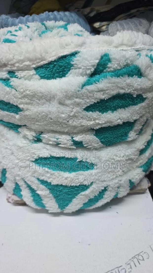 Fuzzy Sherpa Blankets Available - thumbnail 6