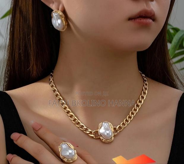 Necklace Set - thumbnail 2
