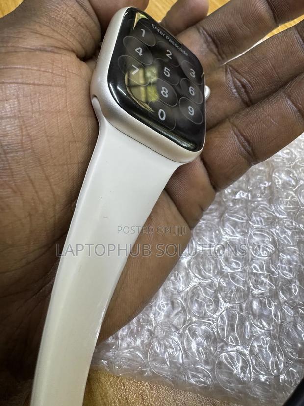 Apple Watch Series 8 45mm - thumbnail 3