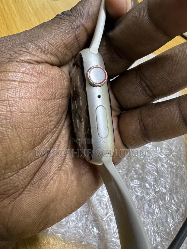 Apple Watch Series 8 45mm - thumbnail 5