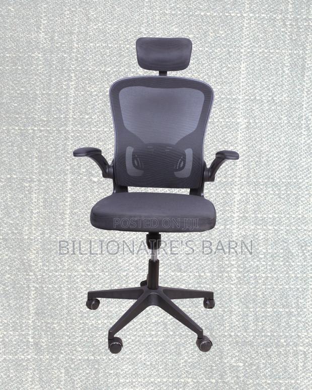 Grey Ergonomic Mesh Chair | Quiet Movement That Won’T Annoy Your Team
