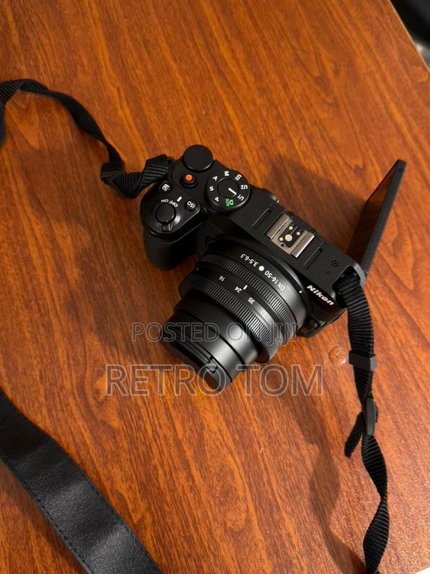 Nikon Z30 Mirrorless Camera - thumbnail 4