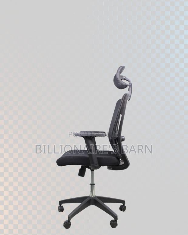 Black Ergonomic Mesh Chair | Quiet Movement That Won’T Annoy Your Team - thumbnail 2