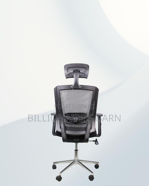 Black Ergonomic Mesh Chair | Breathable Support for Long Desk Hours |