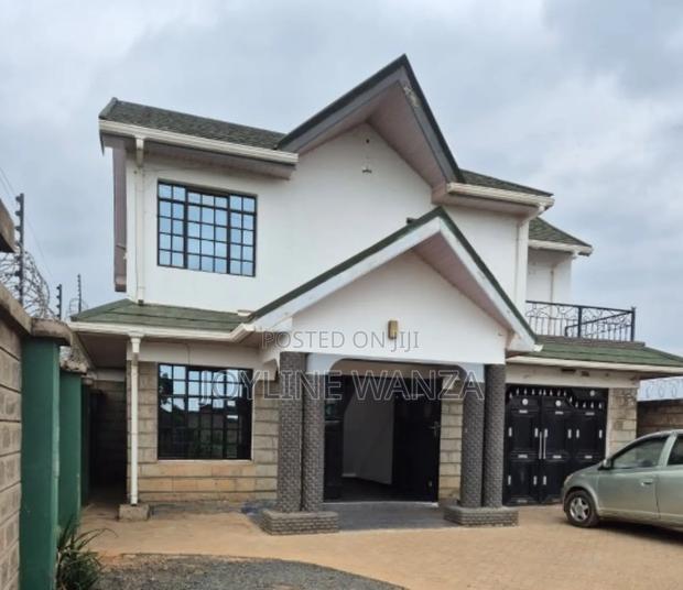 4bdrm House in Paradise Court, Kenyatta Road / Theta  for sale
