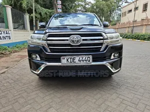 Toyota Land Cruiser 4.6 V8 ZX 2016 Black