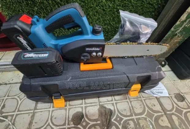 12" Cordless Chainsaw/Rechargeable Battery Cordless Chainsaw - thumbnail 3