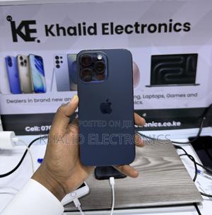 Apple iPhone 15 Pro Max 256 GB Blue - main view