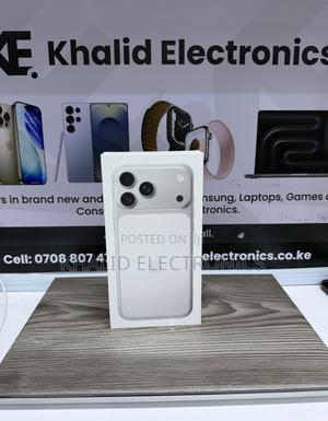 New Apple iPhone 17 Pro Max 256 GB Silver - main view