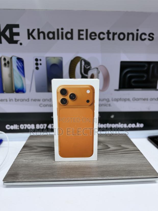 New Apple iPhone 17 Pro Max 256 GB Orange