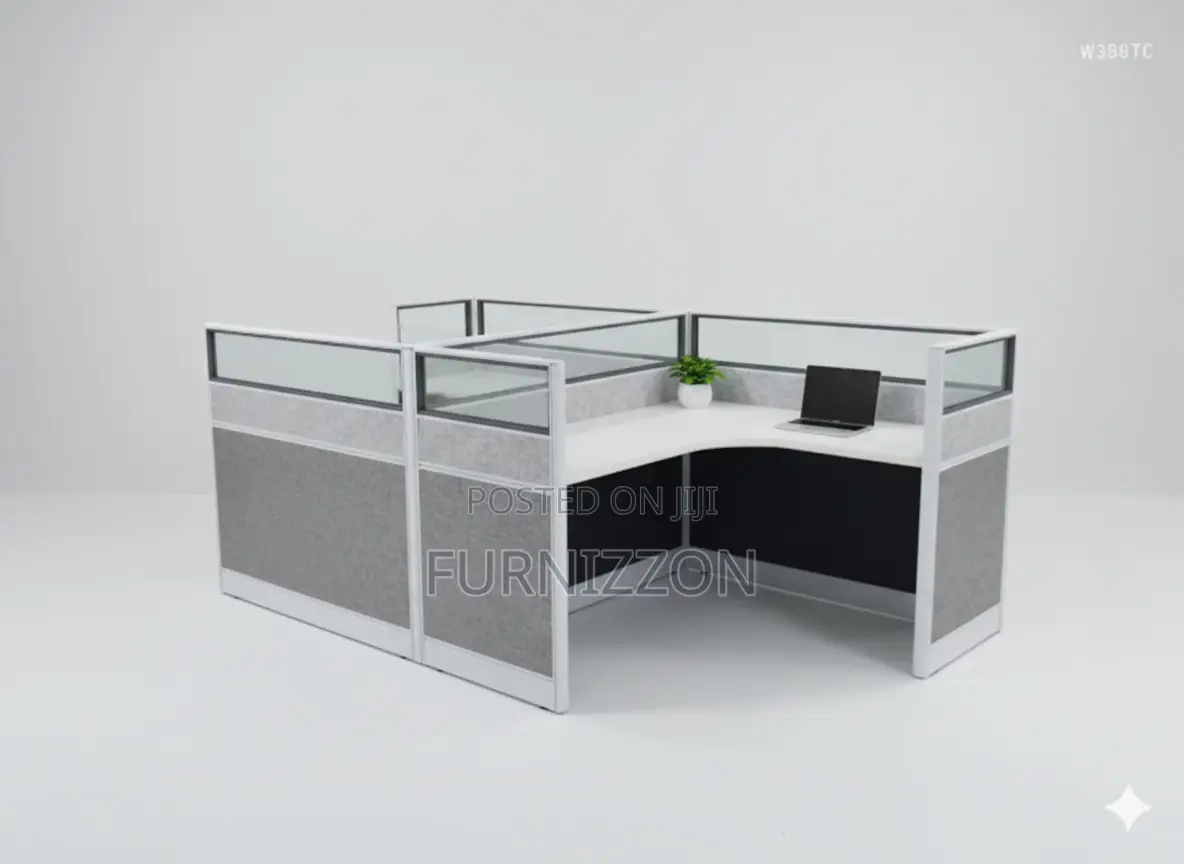 Office Workstation With Glass Aluminium Partition and Wooden Top