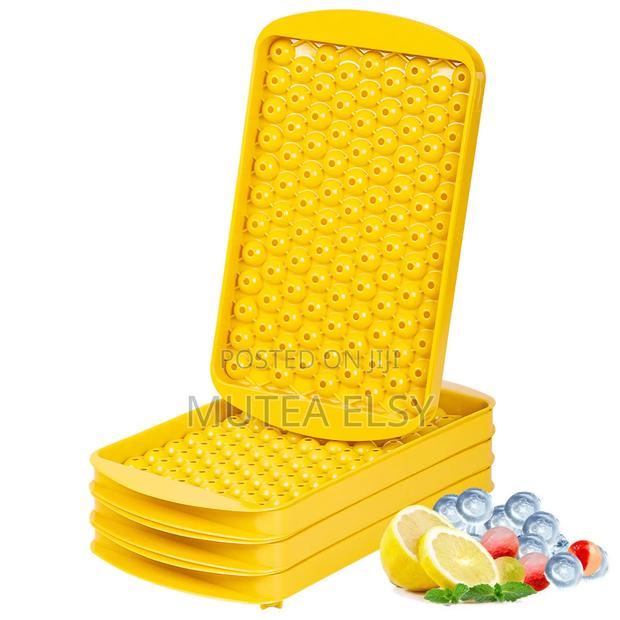 Blue, Yellow Peach 104 Grid Mini Round Ice Cube Tray Mould With Lid - thumbnail 3