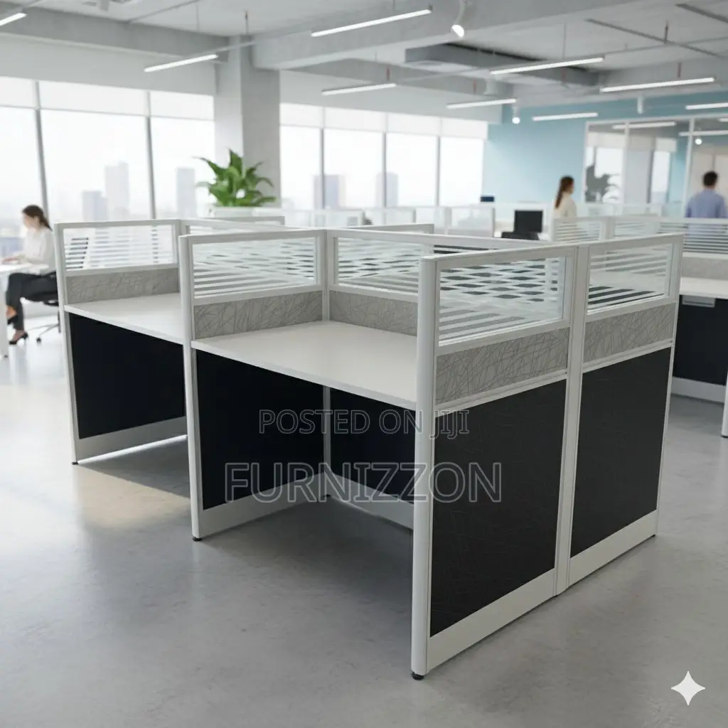 Modern 4-Cubicle Office Workstation With Glass Aluminium Partitions