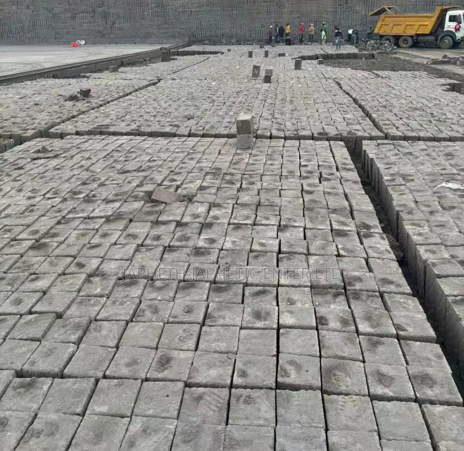 Machine Cut Stones/ Thika Stones