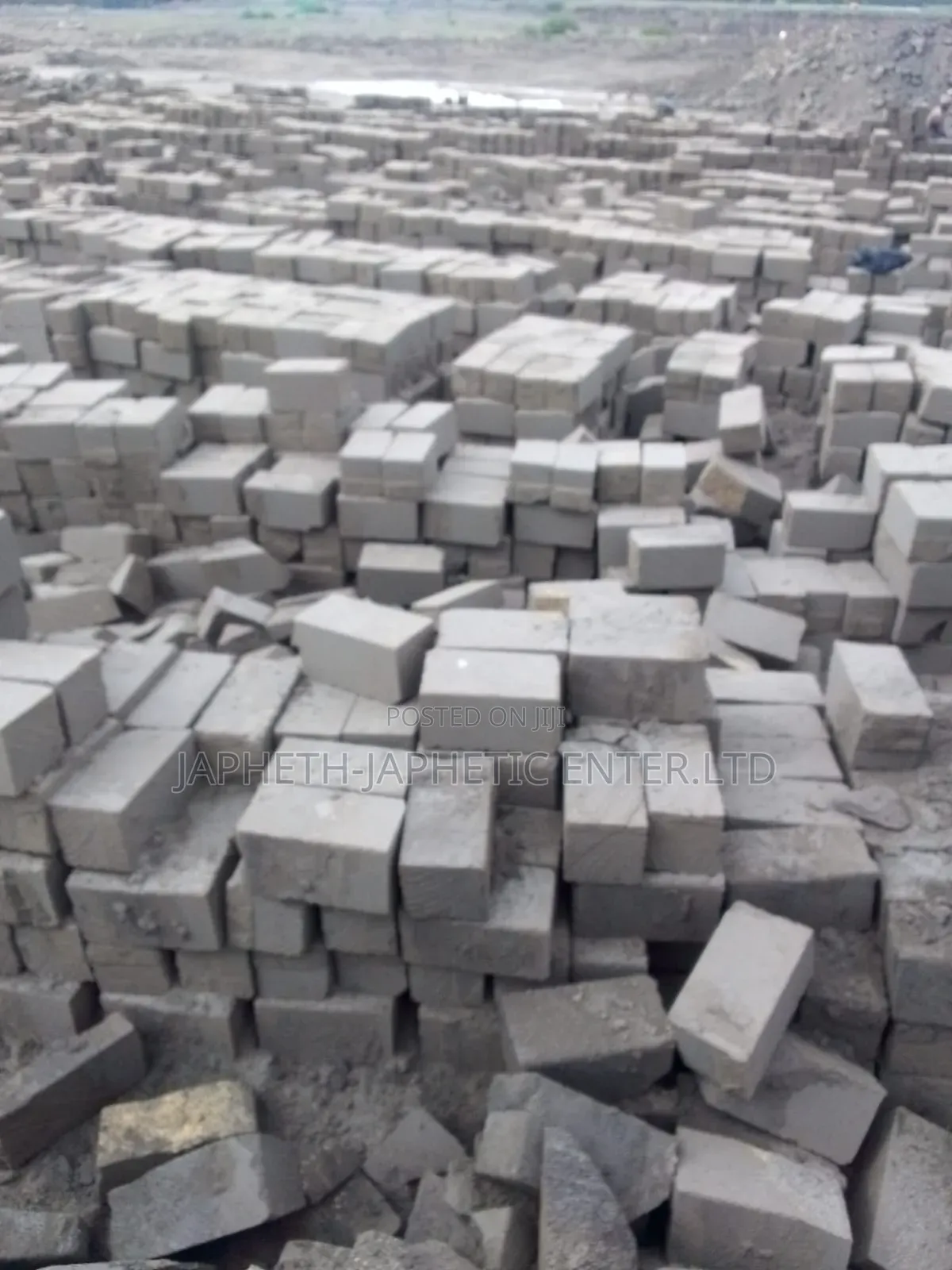 Machine Cut Stones/ Thika Stones
