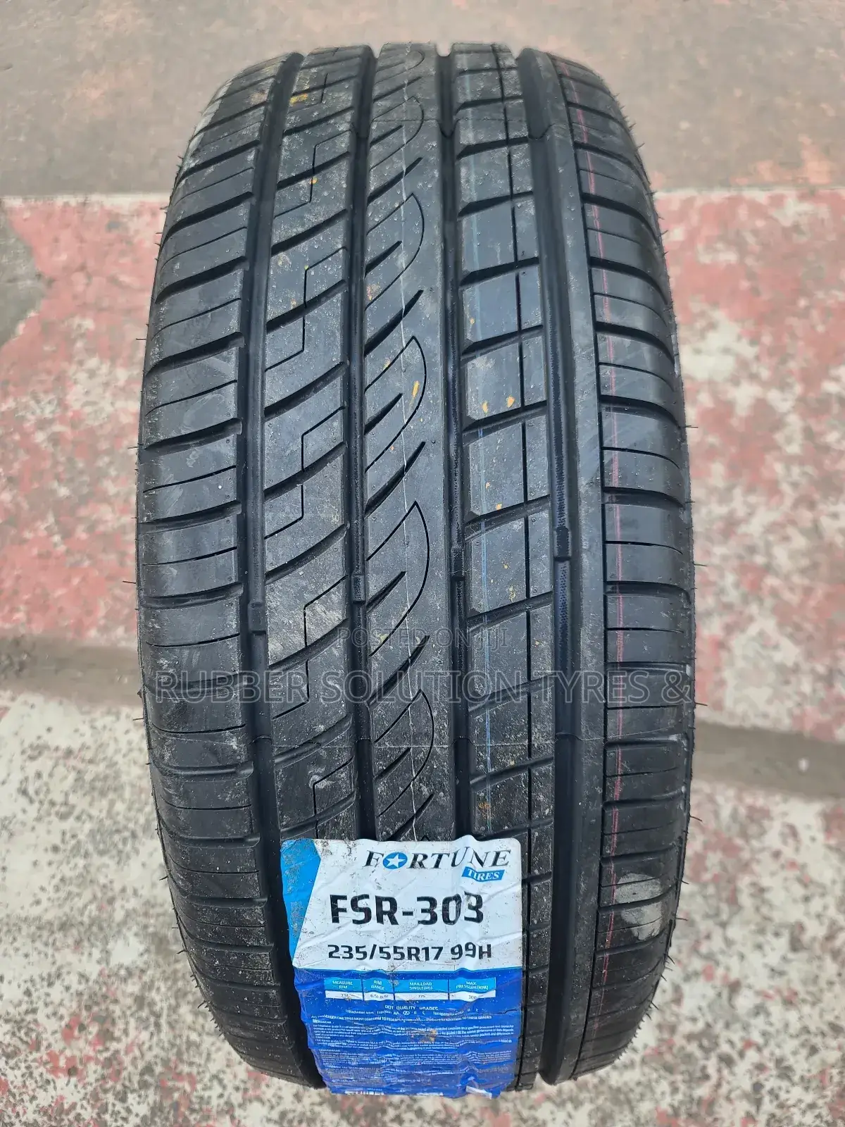 235/55r17 Fortune Tires [Fsr303 ]