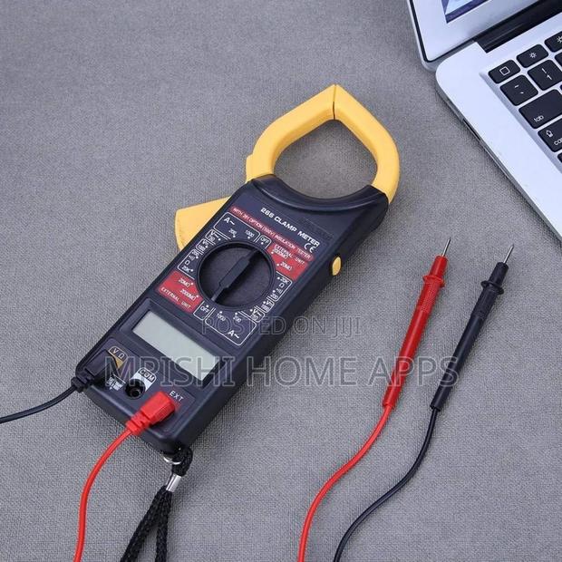 Digital Clamp Meter - thumbnail 3