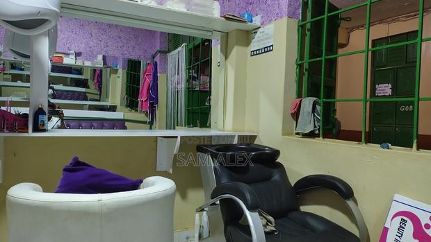 Salon Beauty Shop- Fully Equipped Operational - thumbnail 3